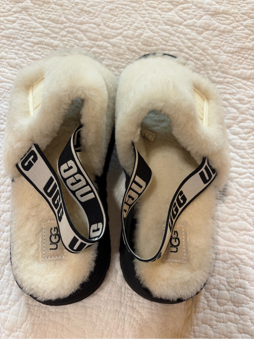UGG platform slippers - Picture 2 of 5